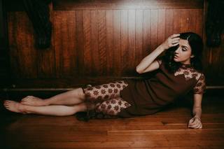 Katie Findlay feet photo 9