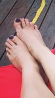 Katie George feet photo 1