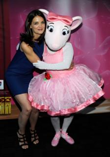 Katie Holmes feet photo thumbnail
