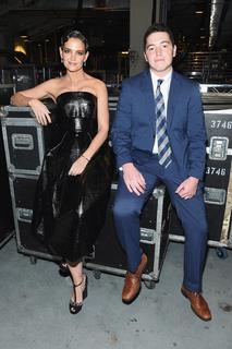 Katie Holmes feet photo thumbnail