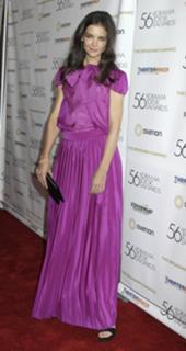Katie Holmes feet photo thumbnail
