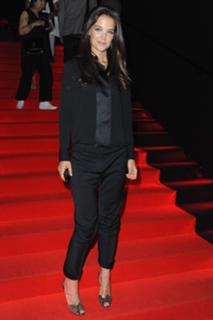 Katie Holmes feet photo thumbnail