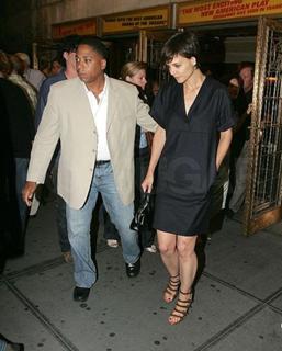 Katie Holmes feet photo thumbnail