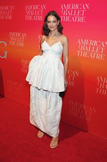 Katie Holmes feet photo 7