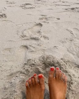 Katie Katro feet photo 19
