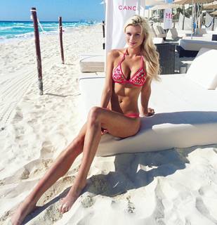 Katie Kearny feet photo 13