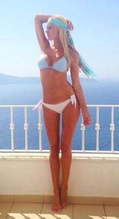 Katie Kearny feet photo 11