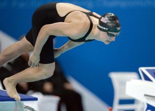 Katie Ledecky feet photo thumbnail
