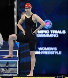 Katie Ledecky feet photo thumbnail