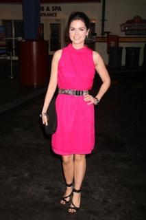 Katie Lee feet photo thumbnail