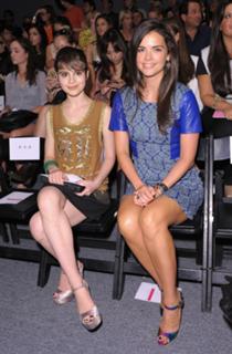 Katie Lee feet photo thumbnail