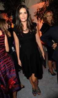 Katie Lee feet photo thumbnail