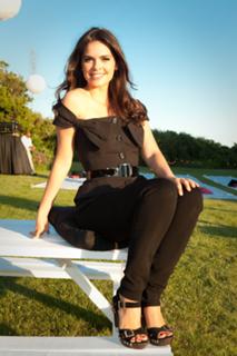 Katie Lee feet photo thumbnail