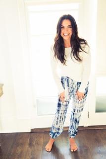 Katie Lee feet photo thumbnail