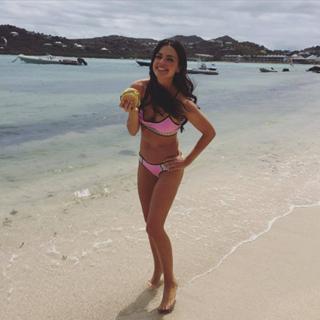 Katie Lee feet photo thumbnail