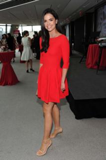 Katie Lee feet photo thumbnail