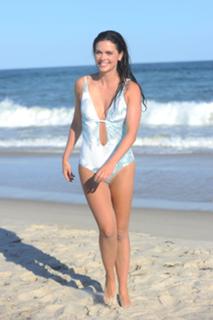 Katie Lee feet photo thumbnail