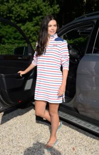 Katie Lee feet photo thumbnail