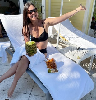 Katie Lee feet photo thumbnail