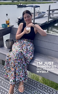 Katie Lee feet photo thumbnail