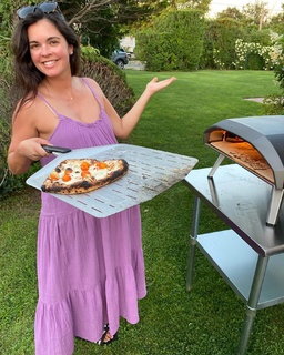 Katie Lee feet photo thumbnail