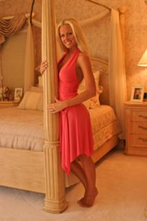 Katie Lohmann feet photo 17