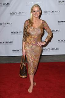 Katie Lohmann feet photo 8