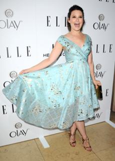 Katie Lowes feet photo 6