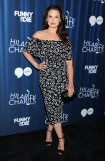 Katie Lowes feet photo 19