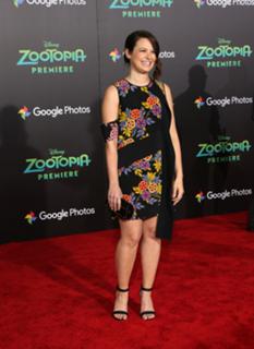 Katie Lowes feet photo 8