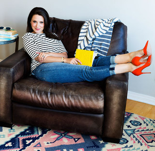 Katie Lowes feet photo 14