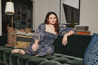 Katie Lowes feet photo 17