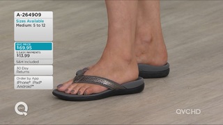 Katie McGee feet photo 4