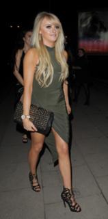 Katie McGlynn feet photo 7