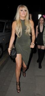 Katie McGlynn feet photo 3