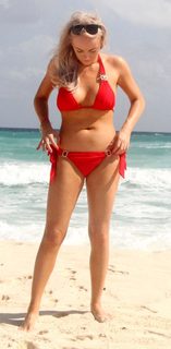 Katie McGlynn feet photo 1