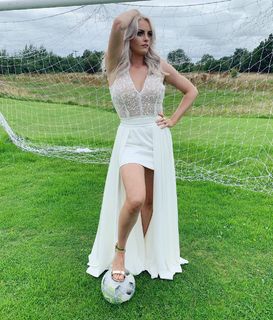 Katie McGlynn feet photo 6