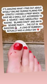 Katie McGlynn feet photo 1