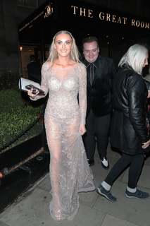 Katie McGlynn feet photo 7