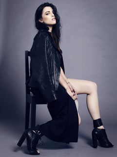 Katie McGrath feet photo thumbnail
