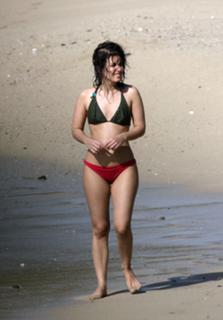 Katie Melua feet photo thumbnail