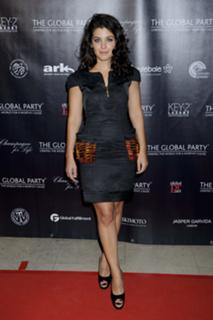 Katie Melua feet photo thumbnail