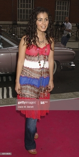 Katie Melua feet photo thumbnail