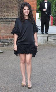 Katie Melua feet photo thumbnail