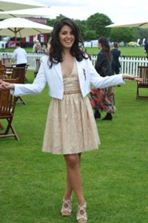 Katie Melua feet photo thumbnail