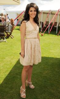 Katie Melua feet photo thumbnail