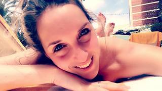 Katie Miller feet photo 8