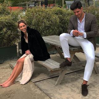 Katie Miller feet photo 9