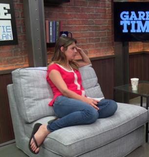 Katie Nolan feet photo thumbnail