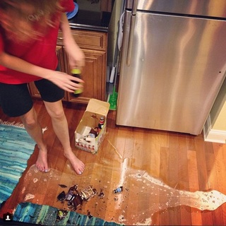 Katie Nolan feet photo thumbnail